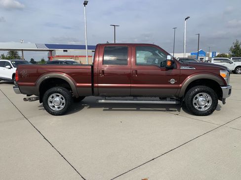 Used 2015 Ford F350 Lariat w/ Chrome Package image 3