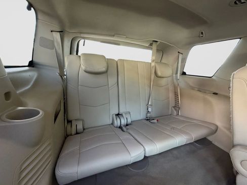 Used 2018 Cadillac Escalade Luxury AWD/4WD image 20
