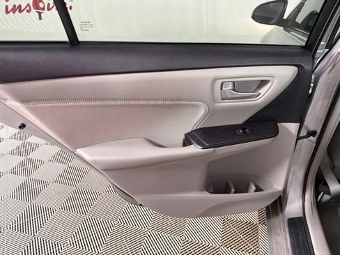 Used 2016 Toyota Camry XLE FWD image 27