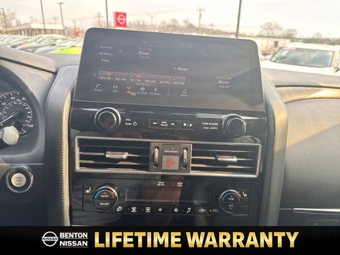 Certified 2022 Nissan Armada SL image 19