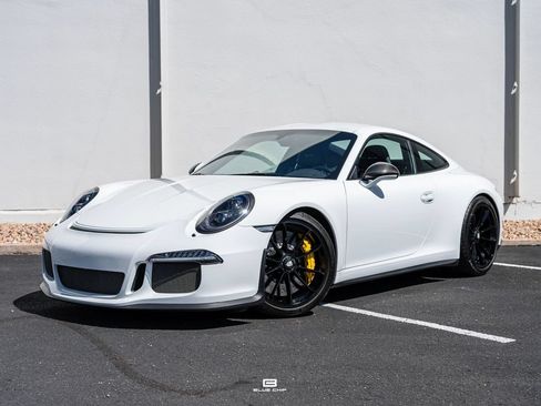 Used 2016 Porsche 911 R RWD image 1