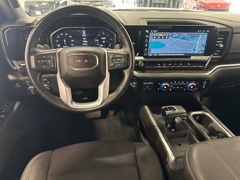 Used 2023 GMC Sierra 1500 Elevation image 21