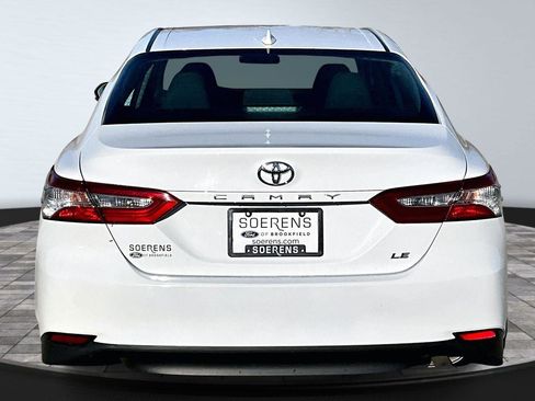 Used 2020 Toyota Camry LE image 6