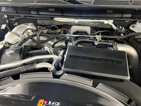 Used 2024 GMC Sierra 3500 AT4 image 33