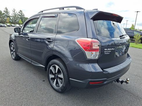 Used 2018 Subaru Forester 2.5i Premium w/ All-Weather Package AWD/4WD image 5