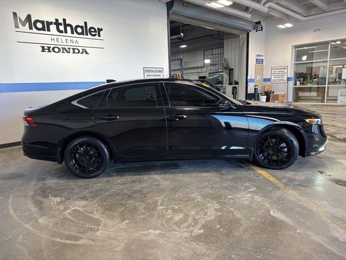 Used 2023 Honda Accord EX-L image 4