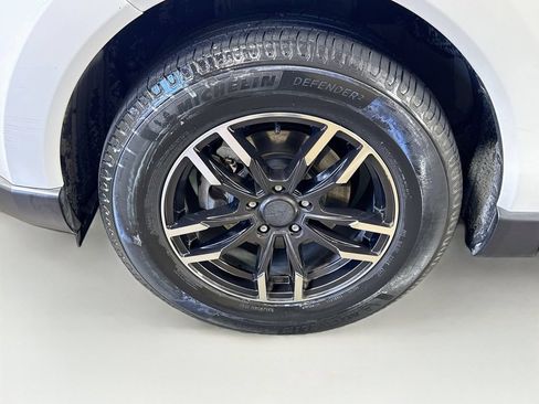 Used 2022 Toyota Venza Limited AWD/4WD image 40
