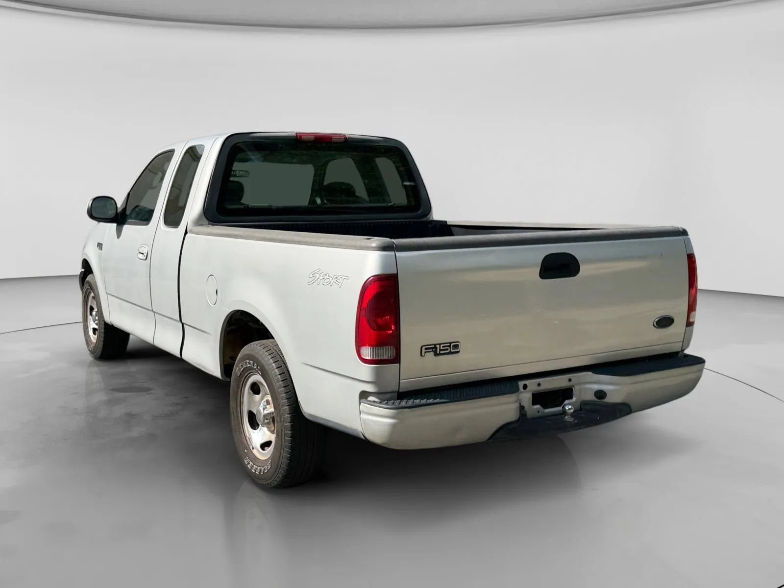 Used 2003 Ford F150 XL RWD image 3