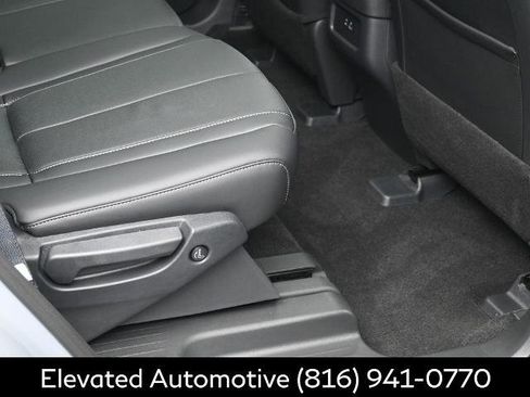 Certified 2025 INFINITI QX60 Luxe w/ Black Edition AWD/4WD image 9
