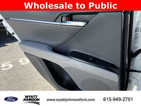 Used 2020 Toyota Camry SE image 17