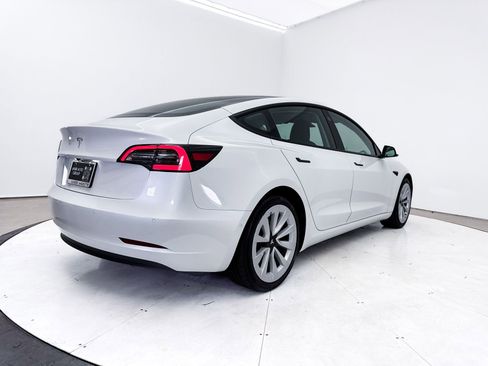 Used 2021 Tesla Model 3 Standard Range Plus image 17