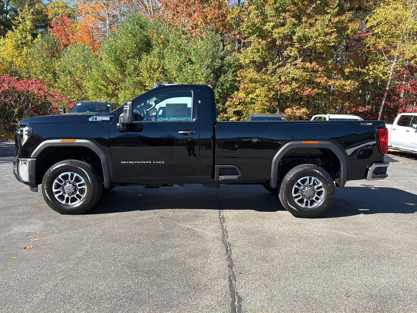 New 2026 GMC Sierra 3500 Pro w/ 1SA Pro Safety Plus Package AWD/4WD image 2