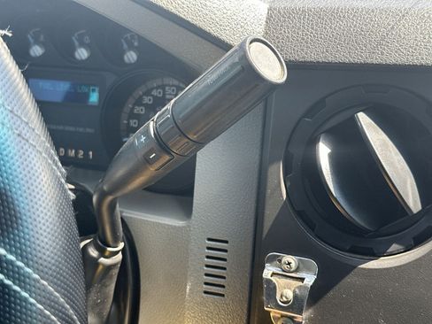 Used 2015 Ford F350 XL RWD image 26