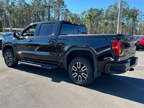Used 2023 GMC Sierra 1500 AT4 w/ Technology Package image 4