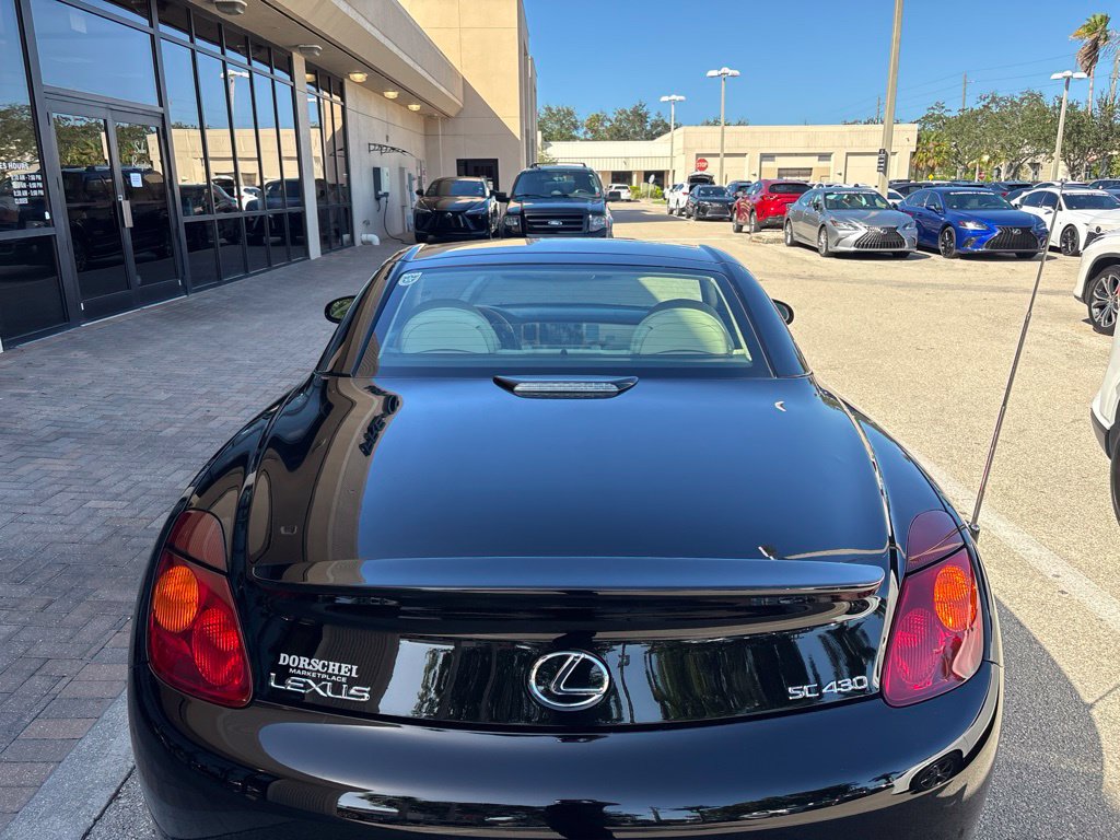 Used 2005 Lexus SC 430 Convertible RWD image 11