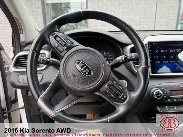 Used 2016 Kia Sorento EX AWD/4WD image 18