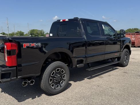 New 2026 Ford F250 Platinum AWD/4WD image 3