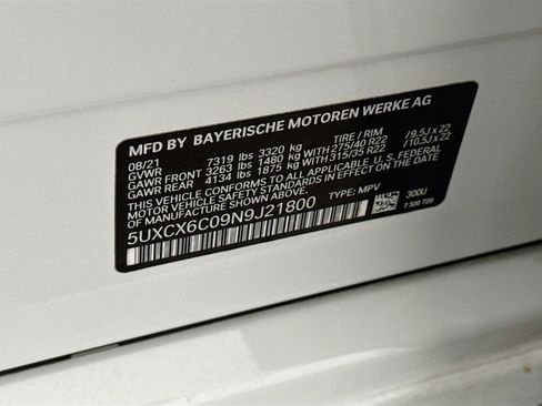 Used 2022 BMW X7 M50i image 45