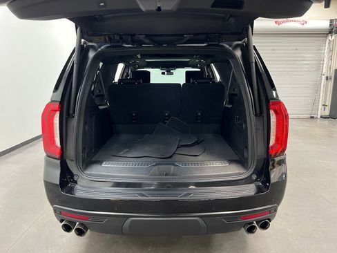 Used 2021 GMC Yukon XL Denali AWD/4WD image 25