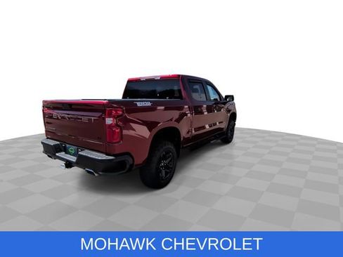 Used 2021 Chevrolet Silverado 1500 LT Trail Boss AWD/4WD image 9