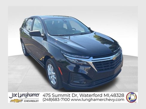 Used 2023 Chevrolet Equinox LS w/ LS Convenience Package FWD image 1