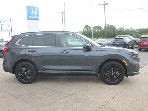 Used 2024 Honda CR-V Sport Touring image 3