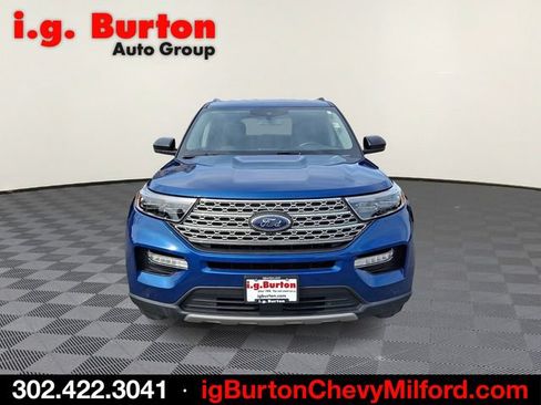 Used 2023 Ford Explorer Limited AWD/4WD image 2