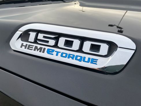 Used 2022 RAM 1500 Limited image 32