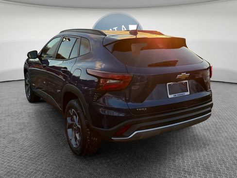 Certified 2024 Chevrolet Trax LT image 6
