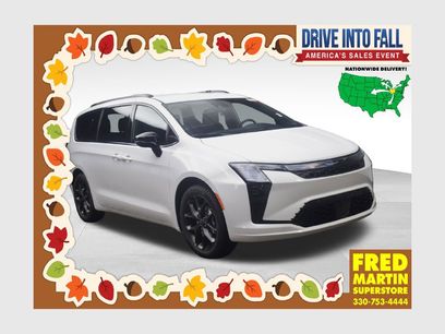 New 2027 Chrysler Pacifica Select