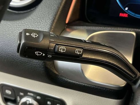 Certified 2022 Mercedes-Benz GLB 250 4MATIC image 23