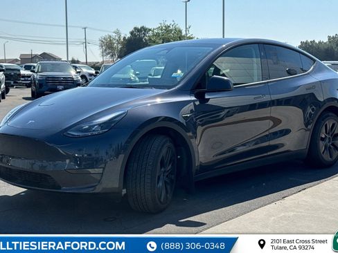 Used 2024 Tesla Model Y Long Range image 6