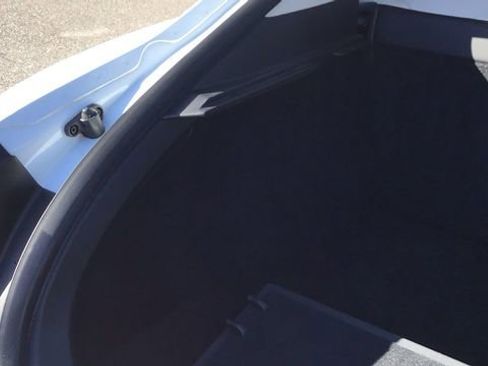 Used 2018 Tesla Model S 75D image 9