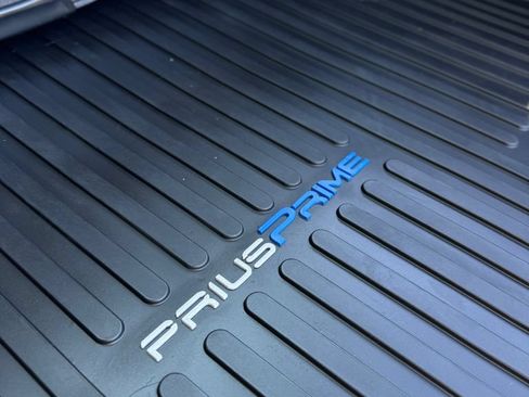 Used 2021 Toyota Prius Prime XLE FWD image 13
