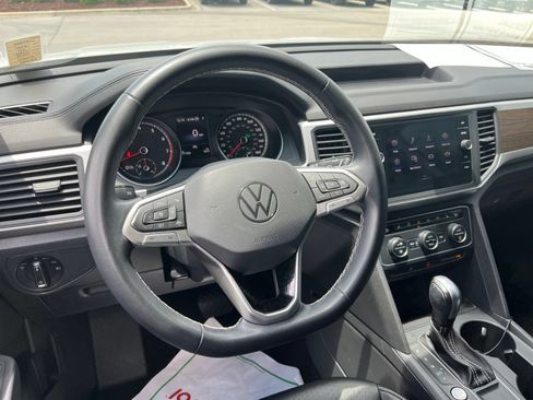 Used 2021 Volkswagen Atlas SE w/ Towing Package FWD image 40
