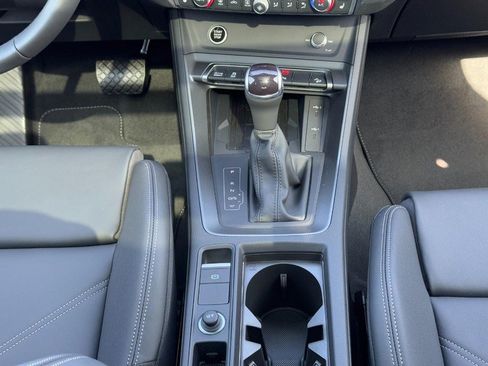 New 2025 Audi Q3 2.0T Premium image 10