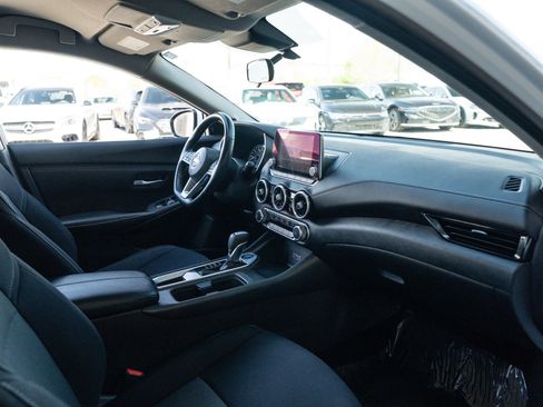 Used 2022 Nissan Sentra SV FWD image 22