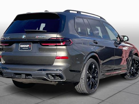Used 2025 BMW X7 M60i image 12