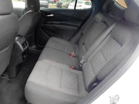 Used 2018 Chevrolet Equinox LT image 9