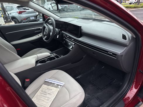 Used 2024 Hyundai Sonata SEL FWD image 11