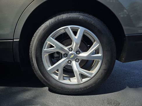 Used 2018 Chevrolet Equinox LT FWD image 11