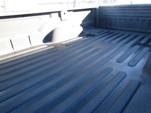 Used 2018 RAM 3500 Tradesman w/ Popular Equipment Group image 9