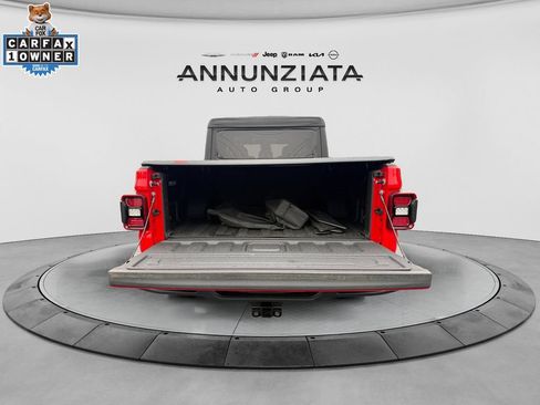 Used 2025 Jeep Gladiator Sport AWD/4WD image 17