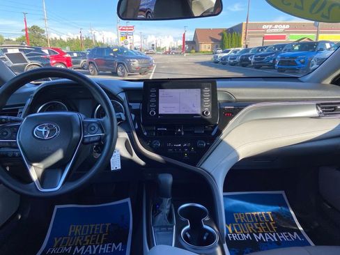 Used 2023 Toyota Camry LE image 17