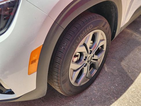 Certified 2026 Kia Seltos LX AWD/4WD image 5