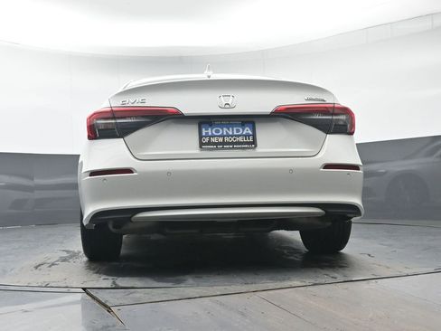 Used 2024 Honda Civic Touring image 28