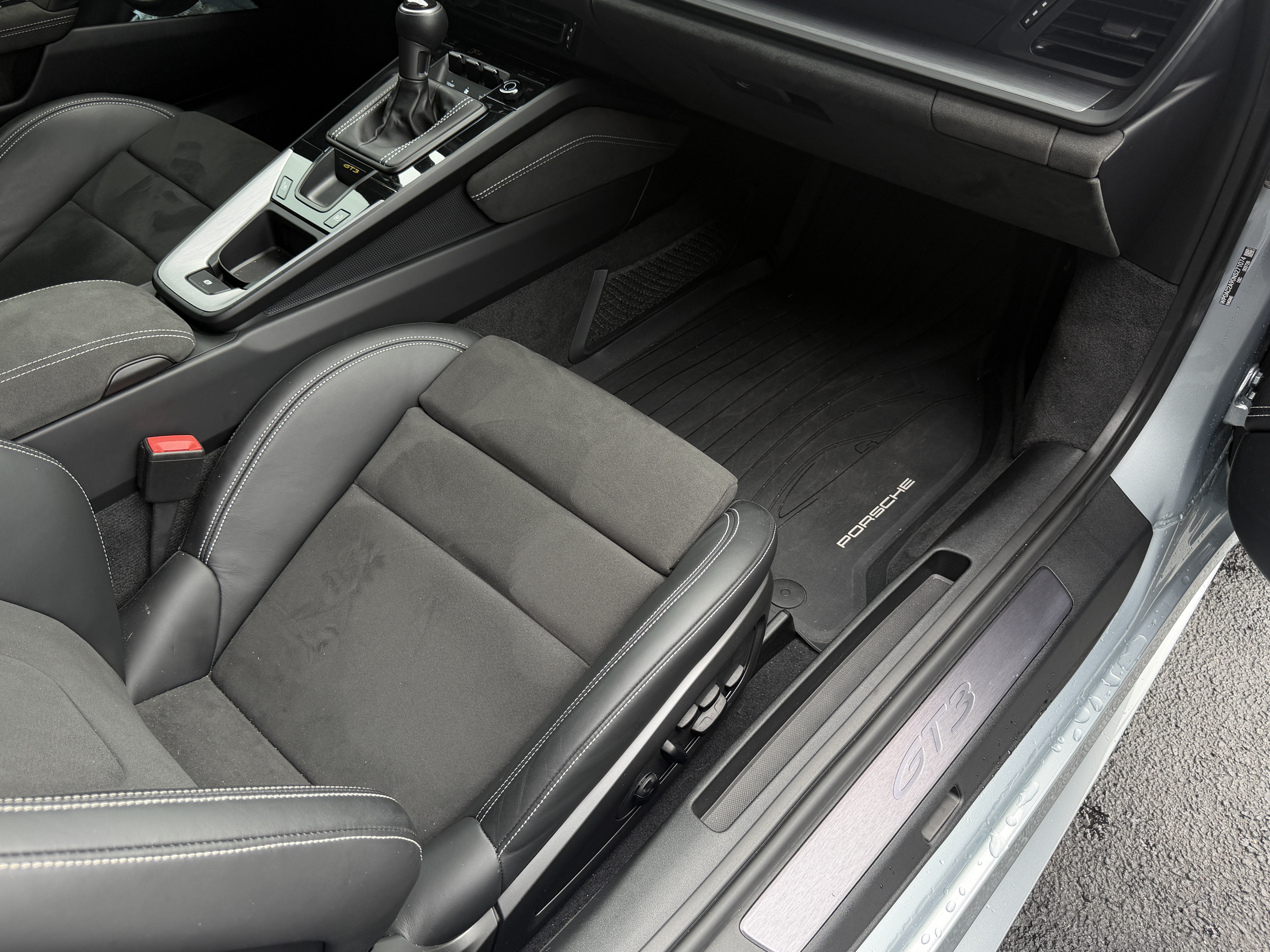Used 2022 Porsche 911 GT3 RWD image 16