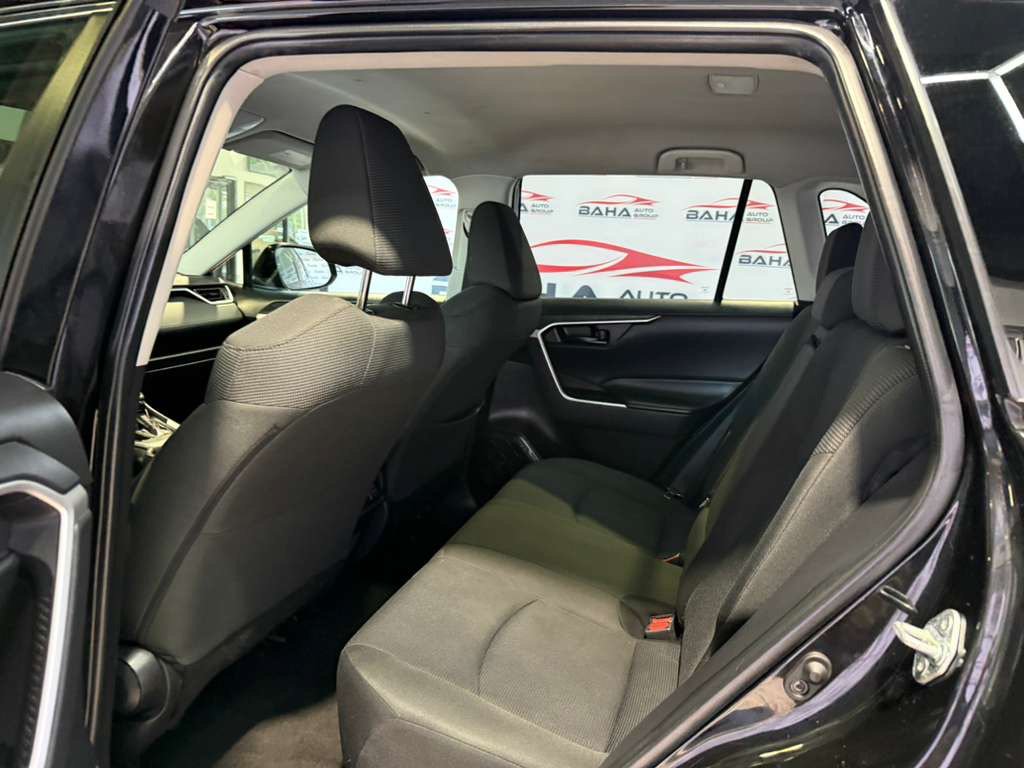 Used 2022 Toyota RAV4 LE FWD image 34