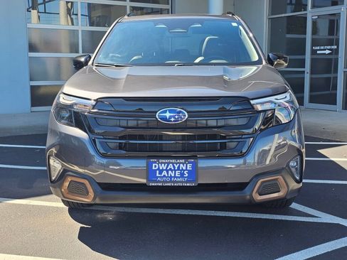 Used 2025 Subaru Forester Sport AWD/4WD image 8