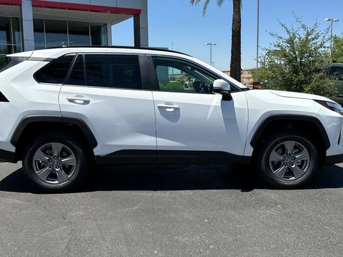 New 2025 Toyota RAV4 XLE image 6